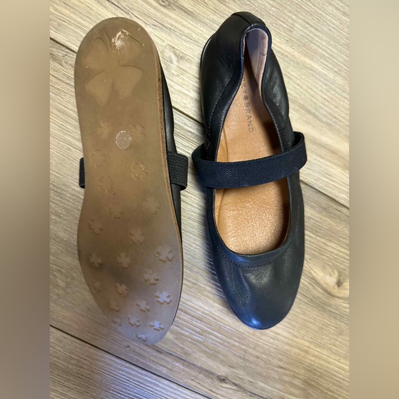 Black Leather Lucky Brand Women's Shoes - Picture 6 of 7